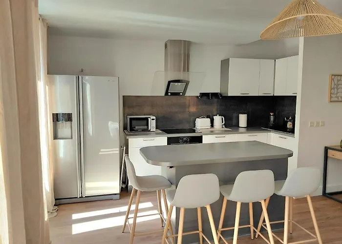 Appartement Renovated Apartment, Hyper Center, Private Parking *