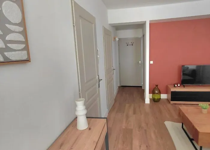 Renovated Apartment, Hyper Center, Private Parking Appartement *